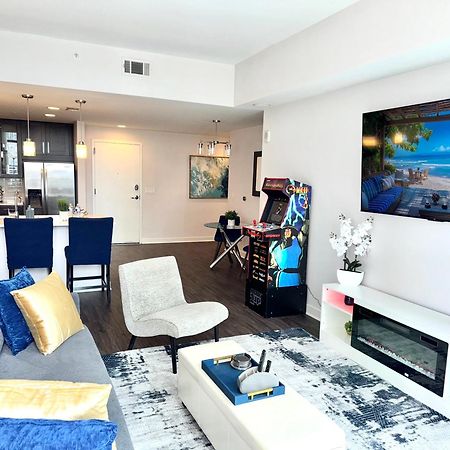 アトランタSkyline Retreat Penthouse, Top Floor, Year Round Pool, City View!アパートメント エクステリア 写真